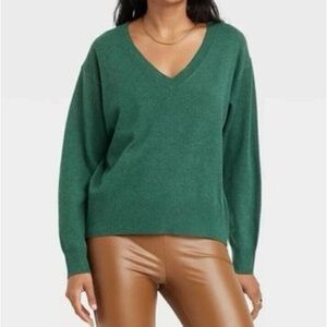 NWT Green V-neck Sweater